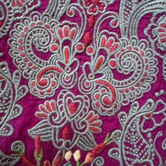 Johnny Was Embroidered Blouse Size MED Pink Floral Boho V-Neck - Picture 12 of 14